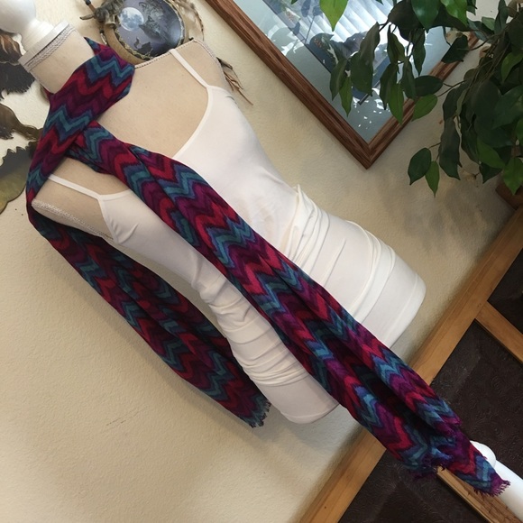 Curations by Stefanie Greenfield colorful scarf - Picture 3 of 8